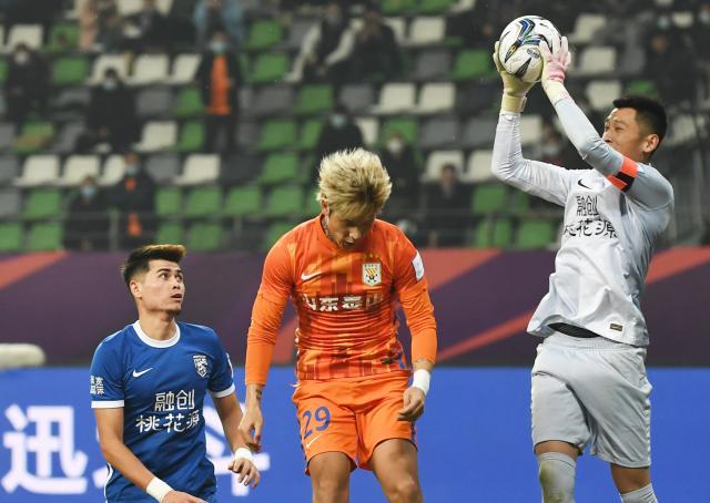 开云-【人物】三镇34岁门将心路：有准备的人盼在武汉退役